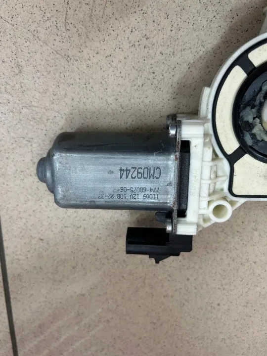 OEM CM09244 Etu-oikea ikkunan nostin Jeep Wrangler JK image 3