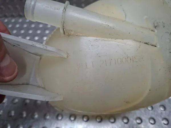 Réservoir d'expansion OEM S26282247 Renault Master III image 4