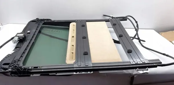 Teto Solar Completo OEM Maserati Quattroporte M139 2008 image 3