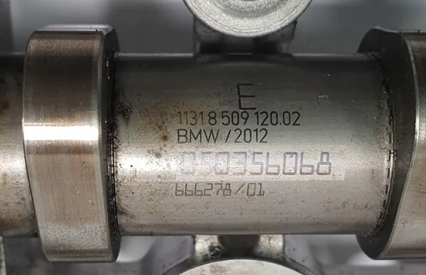 Arbre à cames BMW 5 F10 2.0L Diesel 135kW 2011 image 4