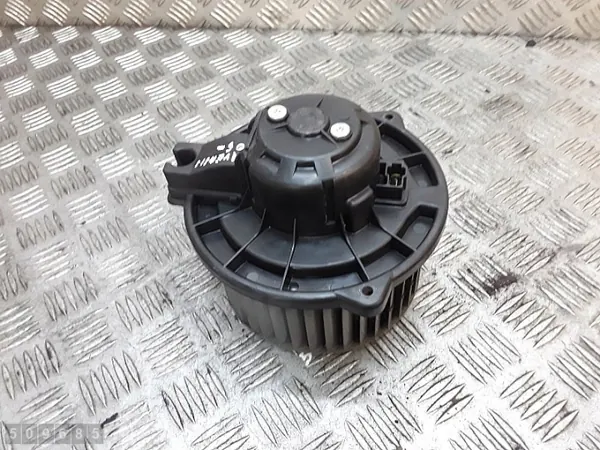 Toyota OEM 0130101601 Värmefläkt motor image 3