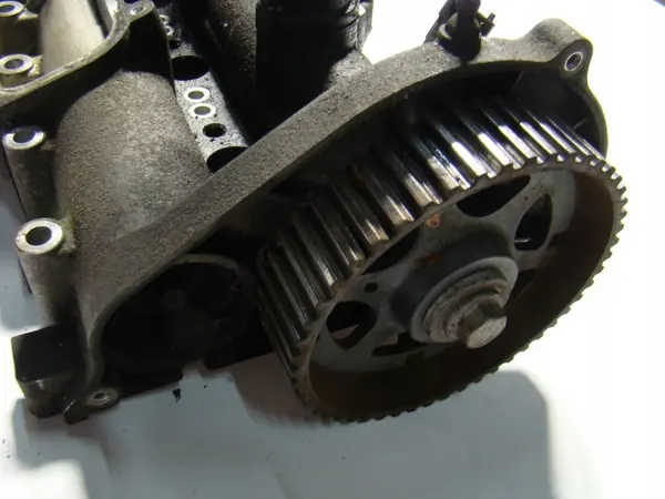 Venttiilikansi OEM 504167975 Iveco Ducato 2.3:lle image 4