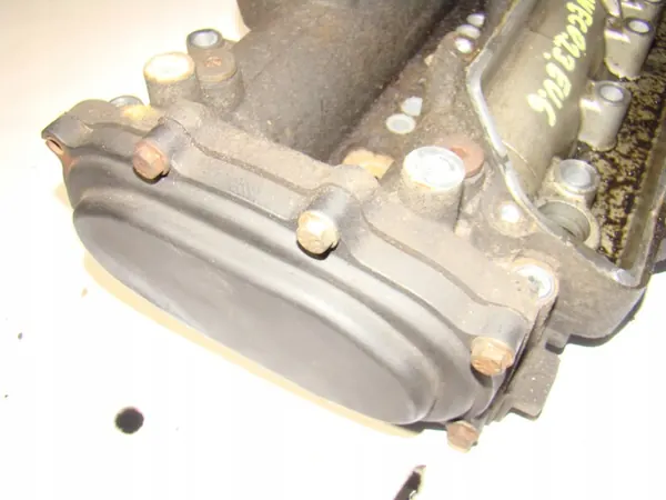 Venttiilikansi OEM 504167975 Iveco Ducato 2.3:lle image 5