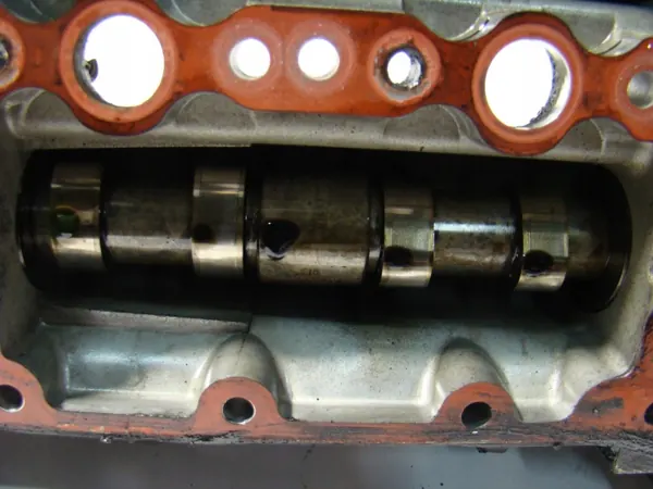 Venttiilikansi OEM 504167975 Iveco Ducato 2.3:lle image 7