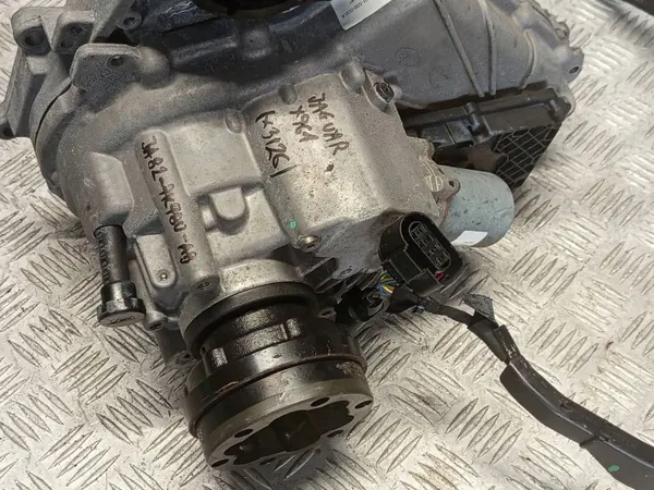 J8A2-7K780-AB Jaguar OE Växellådsreducerare - Begagnad image 3