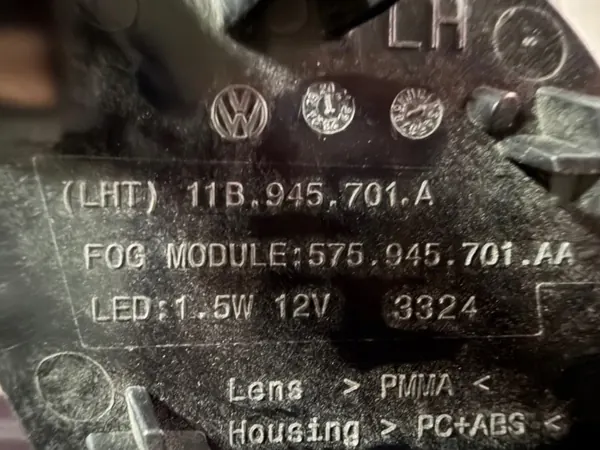 VW ID4 takasumuvalo OEM 11B945701A image 3