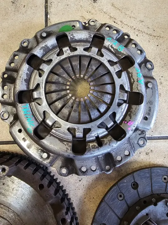 Schaeffler LuK Kytkinlevy 322 0383 10 image 2