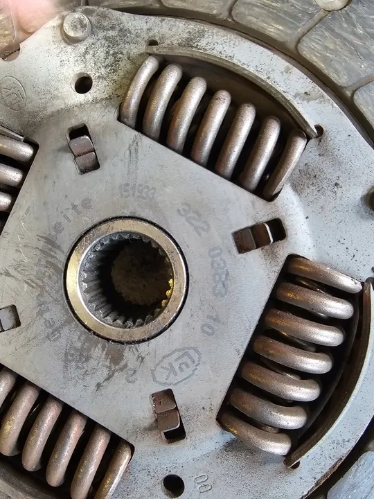 Schaeffler LuK Kytkinlevy 322 0383 10 image 5