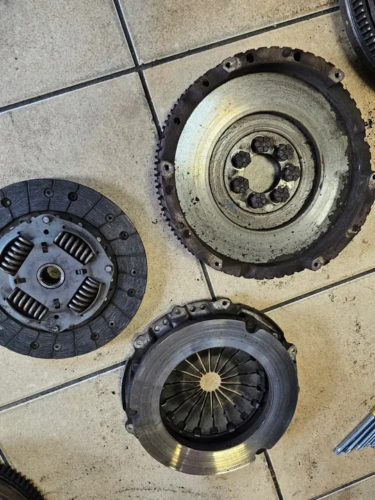 Schaeffler LuK Kytkinlevy 322 0383 10 image 8