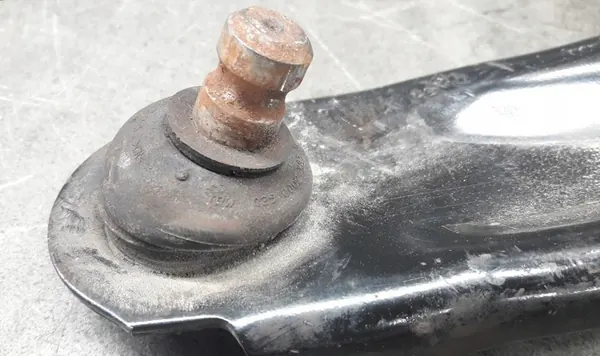 Braccio di Controllo Anteriore Destro Nissan Micra III (K12) OEM 54500-BC42A image 8