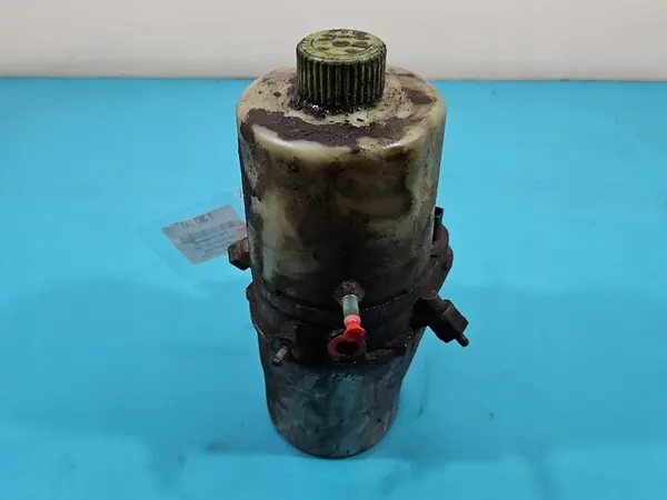 Bomba de direção assistida Seat Ibiza III 1.4 TDI 6Q0423156C image 3