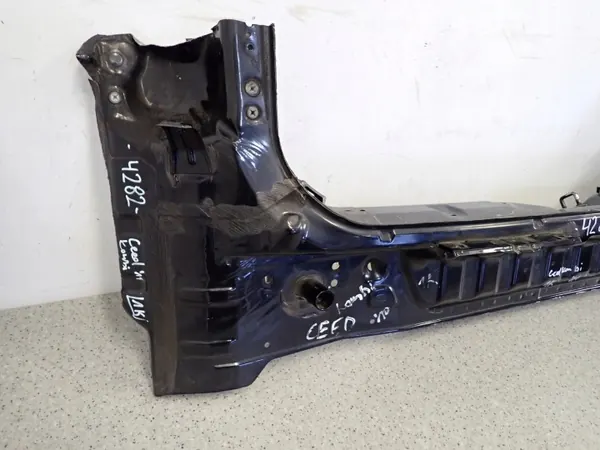 KIA CEED I KOMBI 07-12 Rückgurt OEM K1 image 3