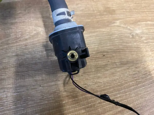 Válvula de vacío OEM 90910-12279 para RAV4 5 2.5 Híbrido image 4