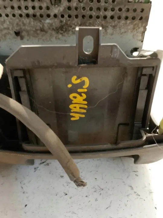 Radio CD Toyota Yaris OEM 86120-52030 Matsushita image 4