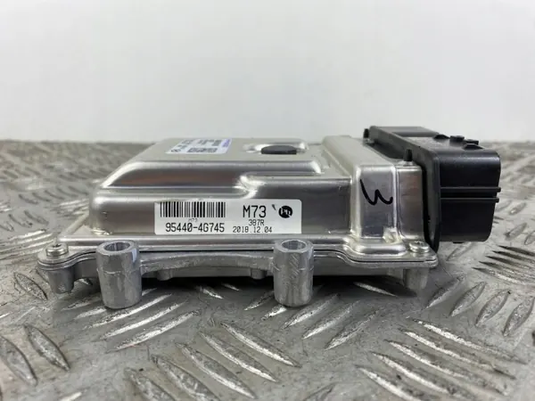 Hyundai Santa Fe 2019 Controllers - Gebruikt OEM-onderdeel image 4