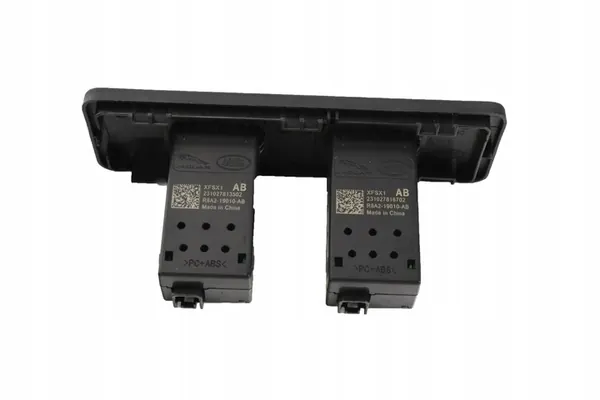 Painel de Porta USB C Traseiro Range Rover Velar L560 image 2