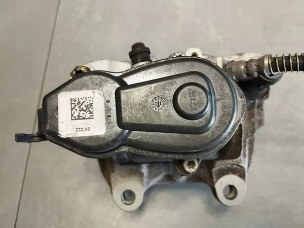 Mercedes-Benz S W222 2014 Oikea Takajarrusatula A2314230881 image 5