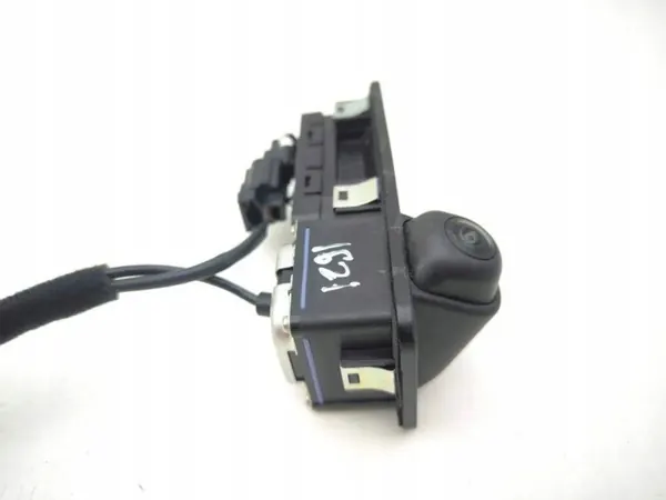 Botón apertura maletero Hyundai Kona II OEM 81820BE000 image 3