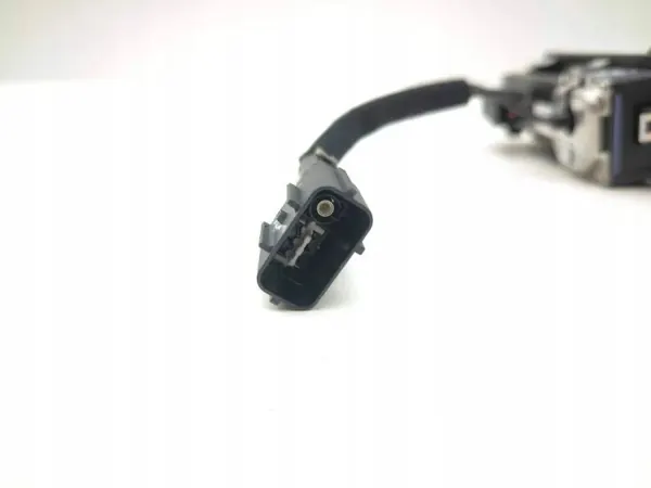 Botón apertura maletero Hyundai Kona II OEM 81820BE000 image 6