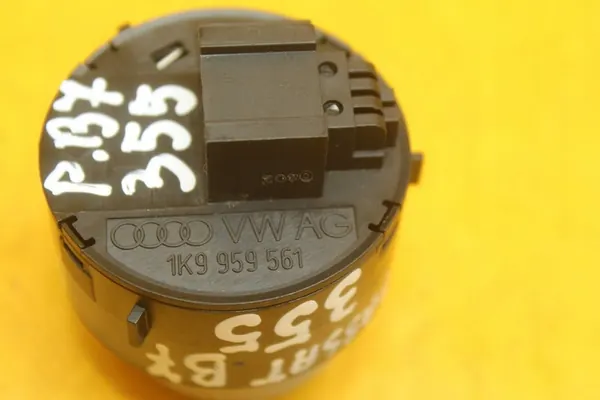 Schalter für Schiebedach VW Passat B7 image 5