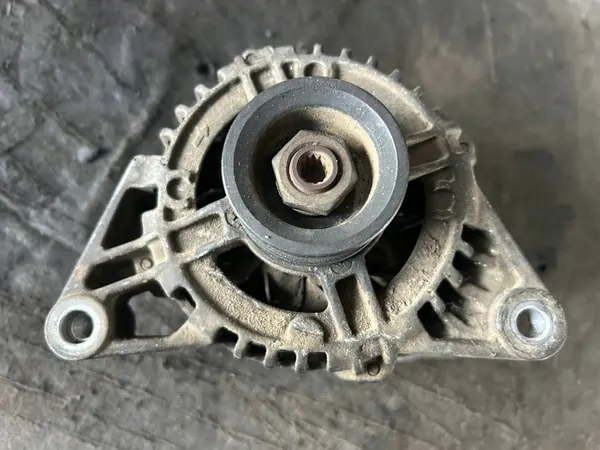 Vaihtovirtageneraattori Volkswagen Fabia 1.4 70A OEM 047903017 image 2