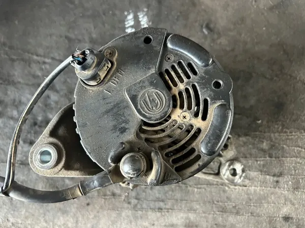 Vaihtovirtageneraattori Volkswagen Fabia 1.4 70A OEM 047903017 image 3