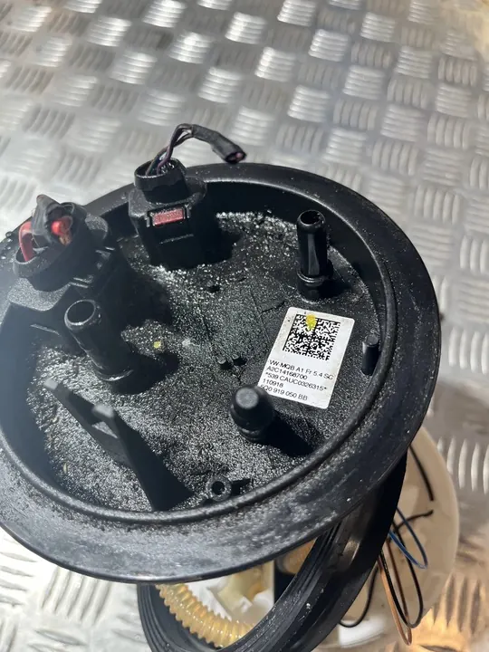 Bomba de combustível SEAT Ateca 16- 1.6 TDI 5Q0919050BB image 2