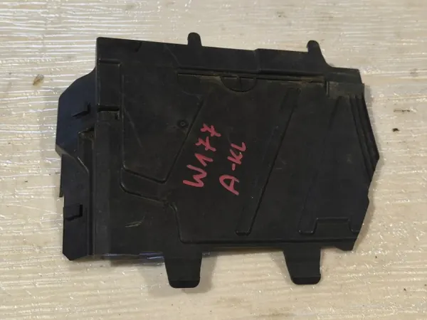Mercedes Batterieabdeckung OEM A2475459300 für W177/W118 image 2