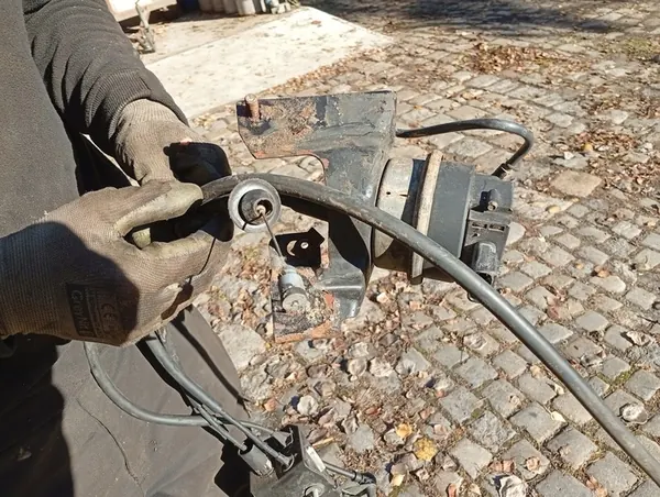 Jeep Grand Cherokee WJ 4.0 - Capteur de position de gaz + Câble image 3