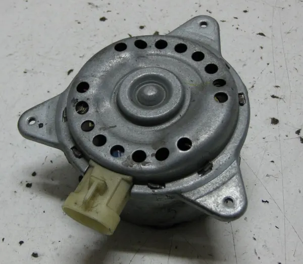 Radiatorventilatormotor FIAT DOBLO II 1.6 M-JET OEM M11001100 image 2