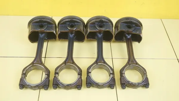 OEM 4B11 Männä & Kiertokanki Sarja - Käytetty image 2