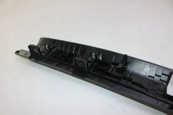 BMW X1 F48 Bagagerumskantsskydd 51477331417 image 4