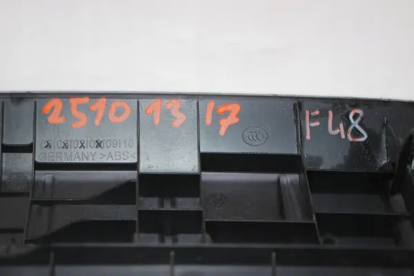 BMW X1 F48 Bagagerumskantsskydd 51477331417 image 6