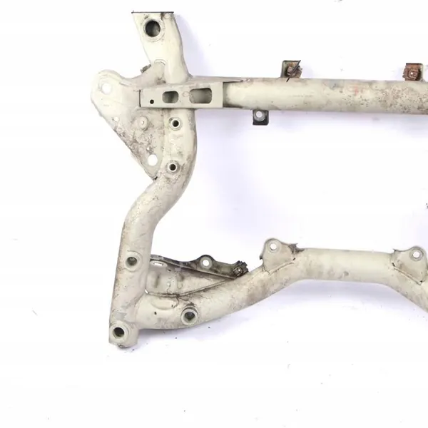 Mercedes W212 Voorste Subframe A2186280100 image 2