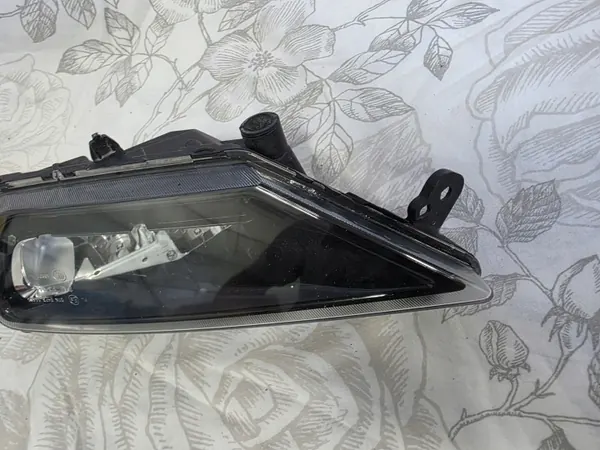 Faro Halógeno Izquierdo Volvo OEM 31395865 Usado image 5