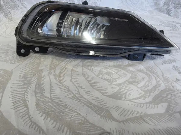 Faro Halógeno Izquierdo Volvo OEM 31395865 Usado image 6