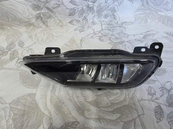 Faro Halógeno Izquierdo Volvo OEM 31395865 Usado image 7