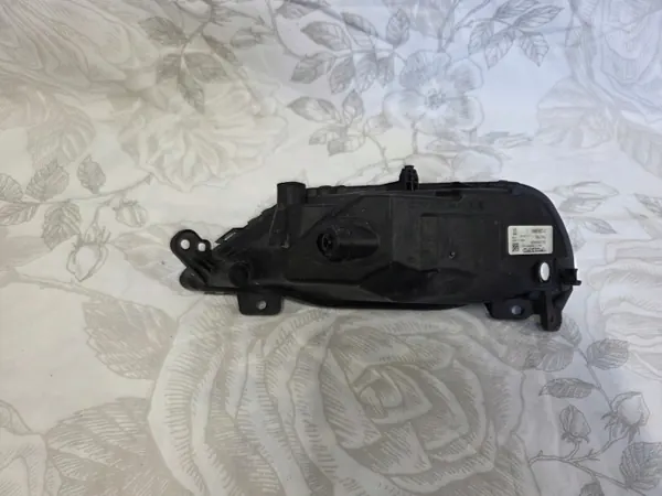 Faro Halógeno Izquierdo Volvo OEM 31395865 Usado image 9