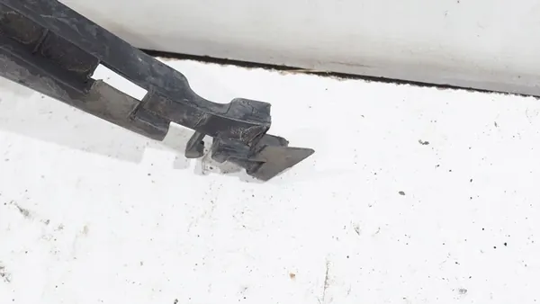 Supporto Paraurti per VW Passat B5 1996-2000 Destro 3B0807050C image 2