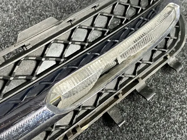 MERCEDES CLASSE E W212 Grille de Pare-Chocs Avant Droite image 5