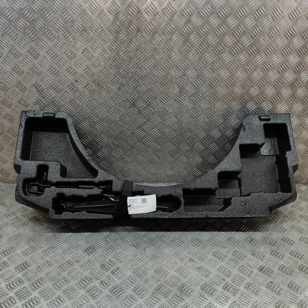 AUDI A3 Sportback 8VA 8VF Domkraft 2018 OEM 8V3012109R image 2