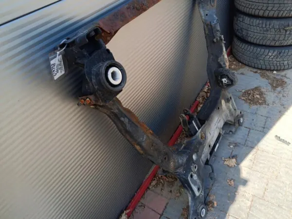 Volvo XC60 2.4 D5 framvagn OEM Wrakowisko-18752- image 4