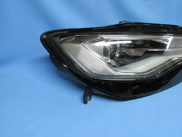 Rechtes Audi A6 C7 4G0 Lift LED Bi-Xenon Scheinwerfer image 3