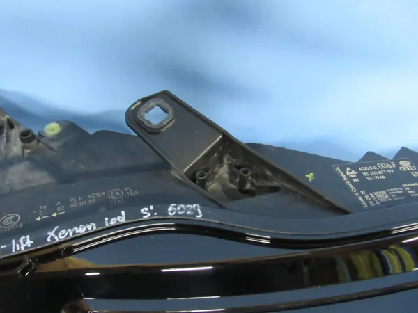 Rechtes Audi A6 C7 4G0 Lift LED Bi-Xenon Scheinwerfer image 5