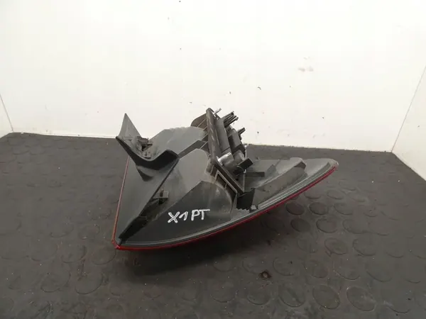 Luz trasera derecha BMW X1 E84 Lift 63212990110 image 5