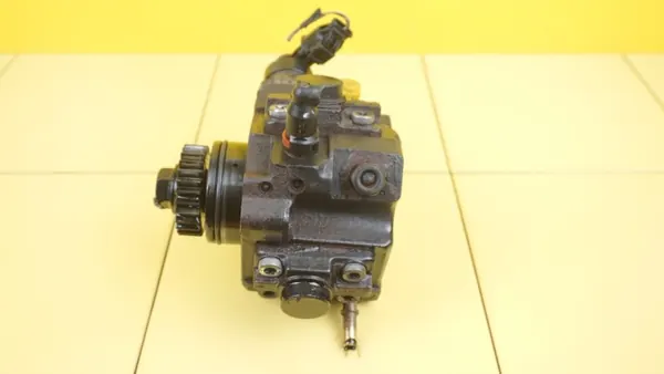 VIVARO TRAFIC 1.6 DCI 95PS R9M413 Einspritzpumpe 0445010404 image 2