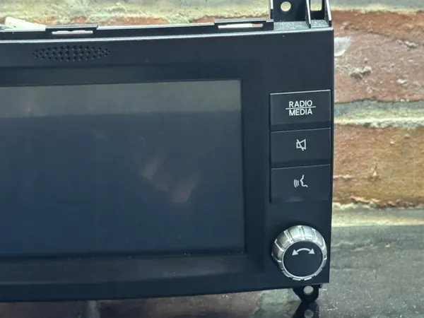 AVIC-EV01-G62 Mercedes W447 Radio Navigation image 4