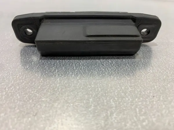 Toyota Yaris takaluukun kahva OEM 0506L55 image 4