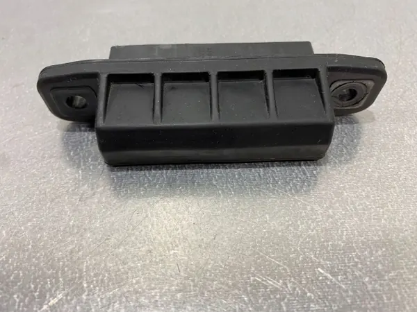 Toyota Yaris takaluukun kahva OEM 0506L55 image 6