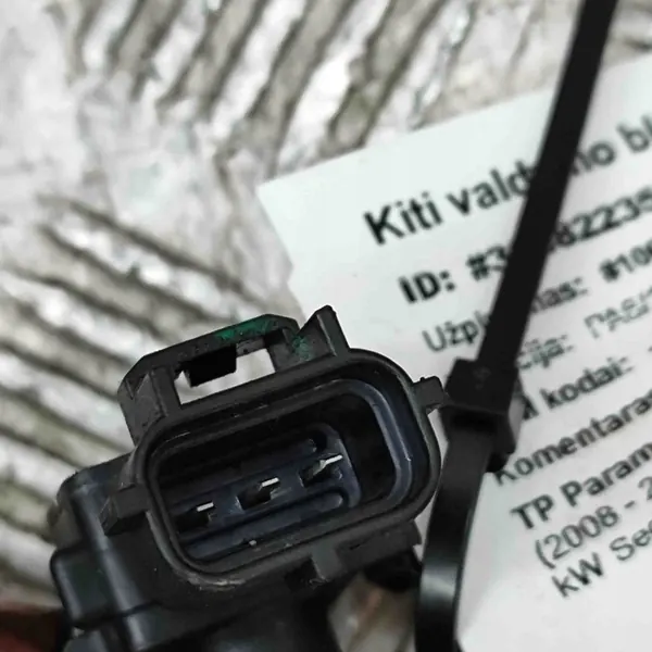 Opel Insignia A 2009 Luftmassenmesser MAF image 6